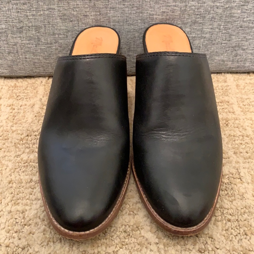 Madewell black leather muels with heel